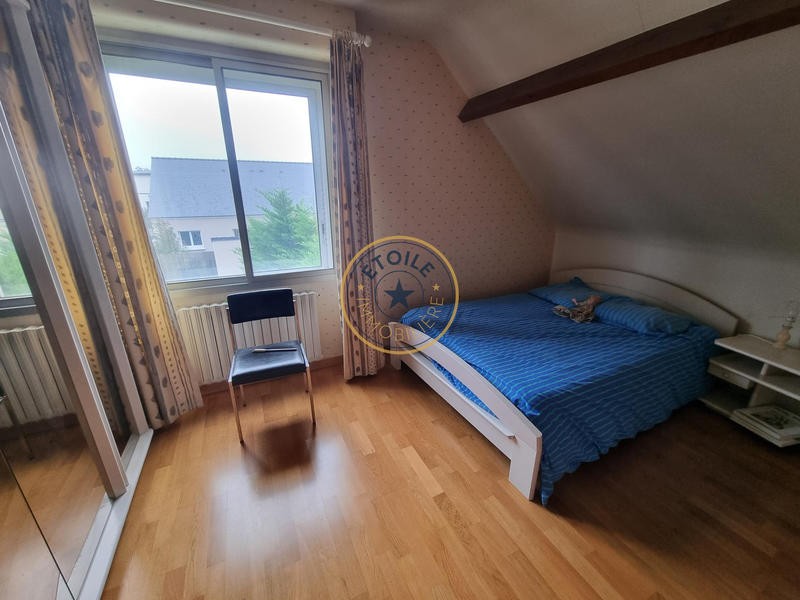 Maison - 202 m² - 6 pièces