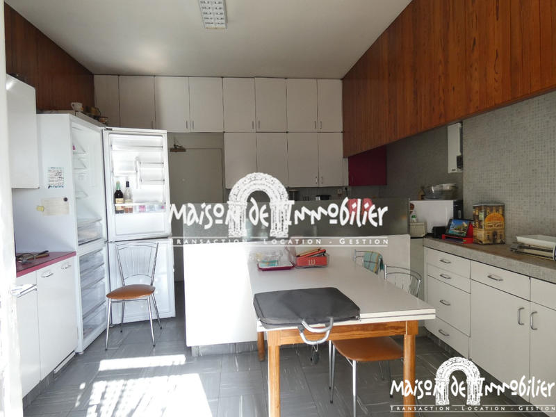 Immeuble - 680 m² - 16 pièces