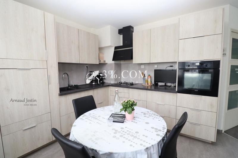 Maison - 158 m² - 7 pièces