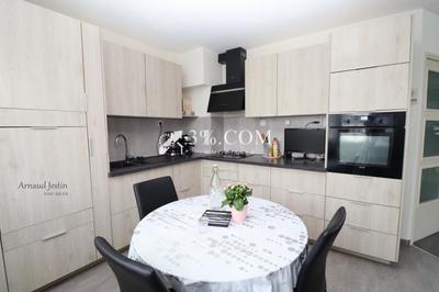 Maison - 158 m² - 7 pièces