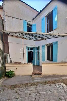 Maison - 232 m² - 9 pièces