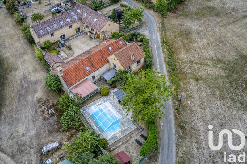 Maison - 550 m² - 20 pièces