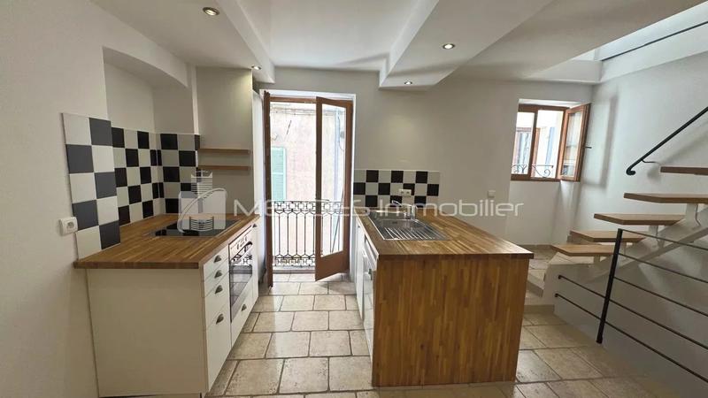 Maison de village - 80 m² - 3 pièces