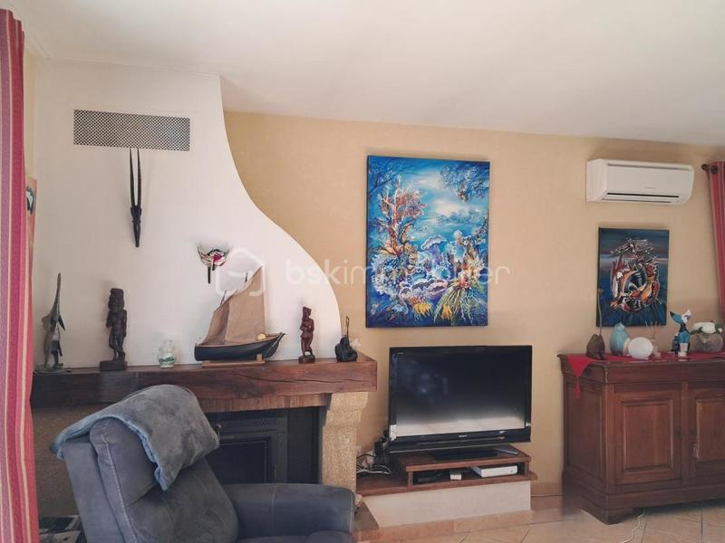 Maison traditionnelle - 180 m² - 6 pièces