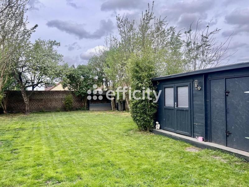 Maison - 247 m² - 10 pièces