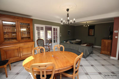 Maison - 140 m² - 6 pièces
