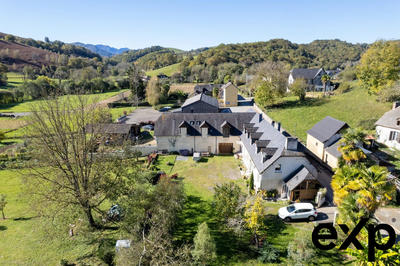 Maison - 185 m² - 5 pièces