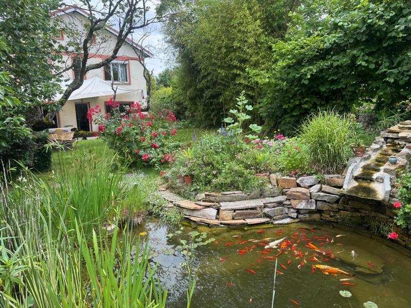 Maison ancienne - 219 m² - 8 pièces