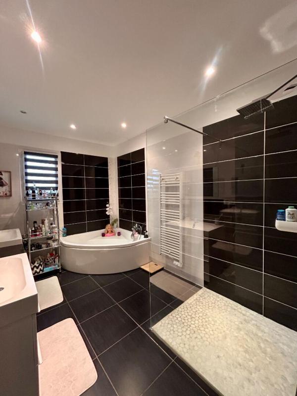 Maison - 117 m² - 4 pièces