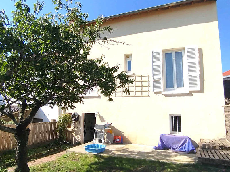 Maison - 152 m² - 6 pièces