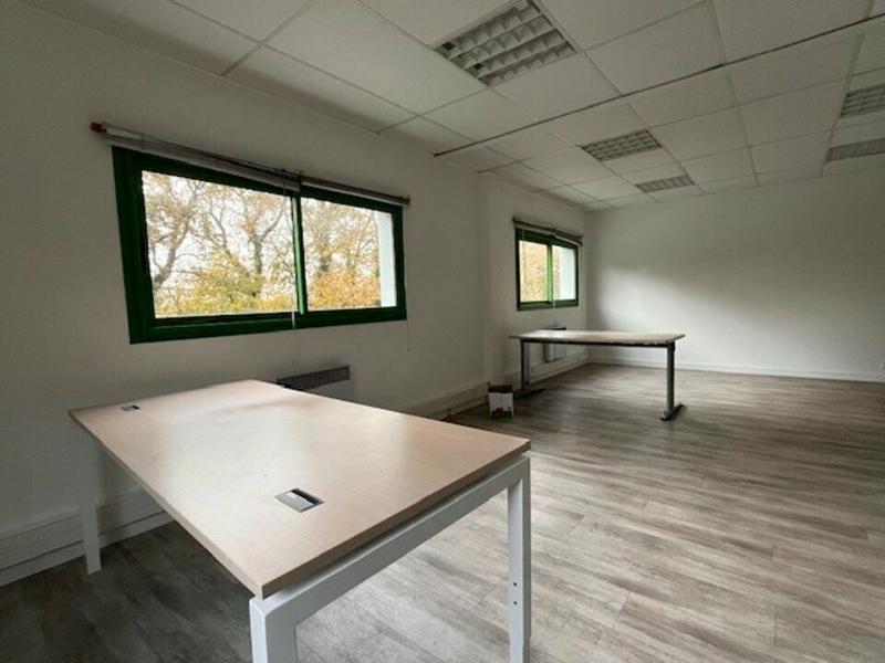 Local d'activité / Entrepôt - 2 100 m²