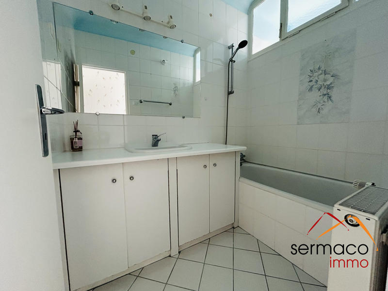 Maison - 150 m² - 8 pièces