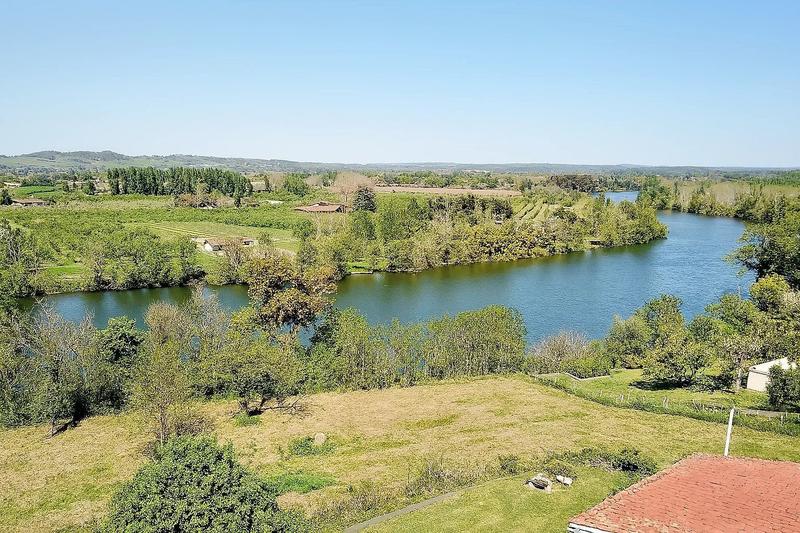 Maison - 157 m² - 10 pièces