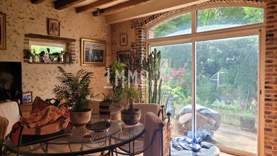 Maison - 230 m² - 6 pièces