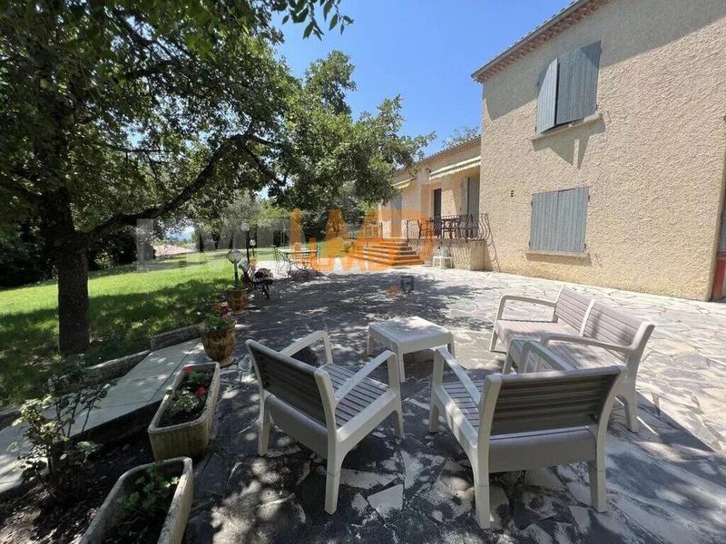 Villa - 450 m² - 11 pièces