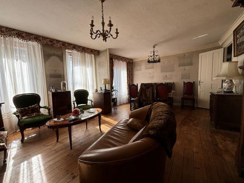 Immeuble - 496 m² - 10 pièces