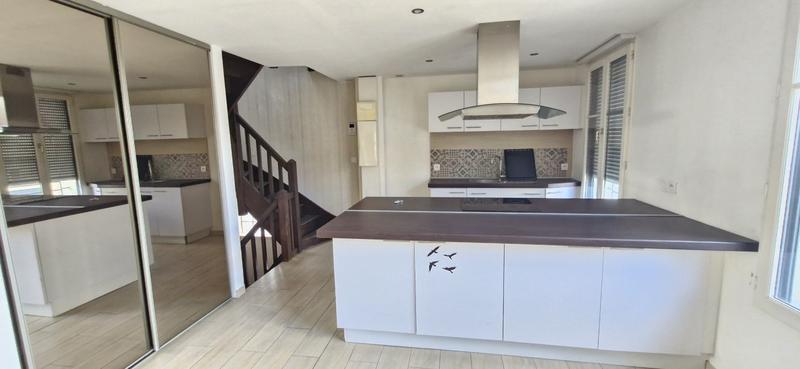 Appartement - 81 m² - 4 pièces