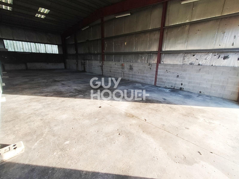 Local d'activité / Entrepôt - 150 m²