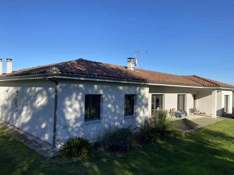 Maison de village - 161 m² - 6 pièces