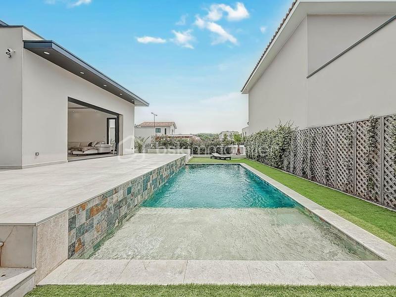 Maison - 170 m² - 5 pièces