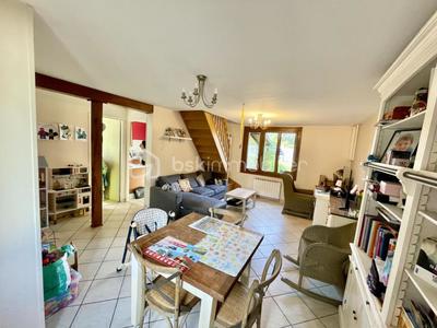 Maison - 193 m² - 7 pièces