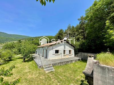 Maison - 120 m² - 6 pièces