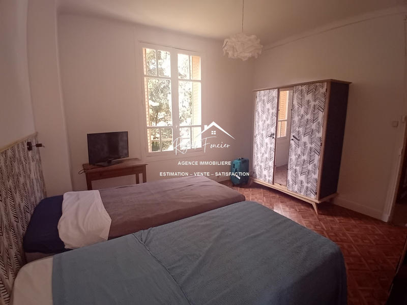 Maison ancienne - 188 m² - 8 pièces