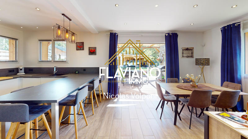 Maison - 150 m² - 5 pièces