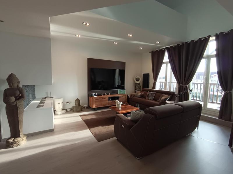 Appartement - 168 m² - 6 pièces