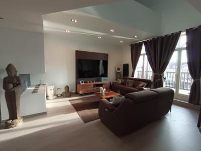 Appartement - 168 m² - 6 pièces