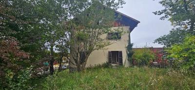 Maison - 240 m² - 10 pièces