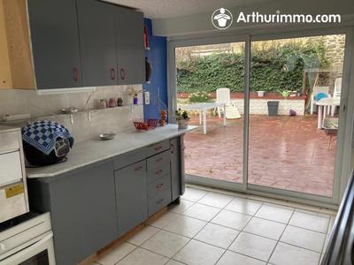 Maison - 180 m² - 9 pièces