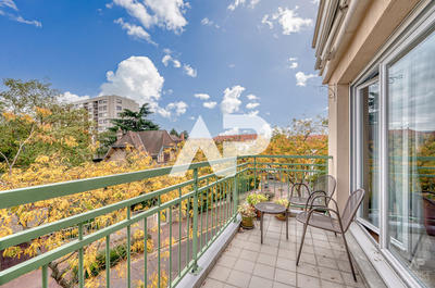 Appartement - 89 m² - 4 pièces