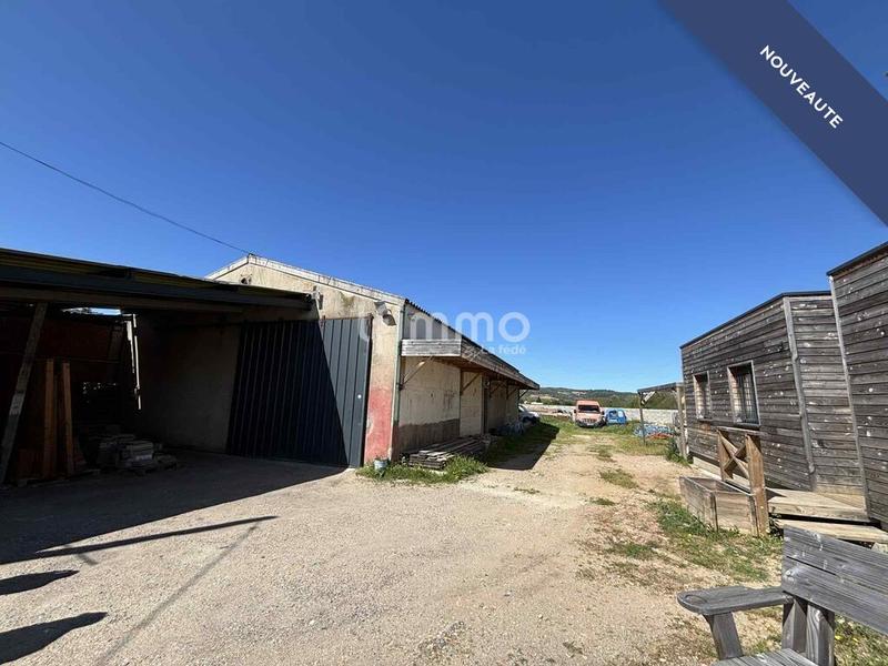 Local commercial - 205 m² - 3 pièces