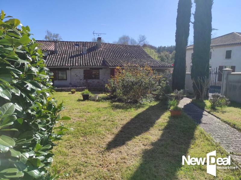 Maison de village - 200 m² - 8 pièces