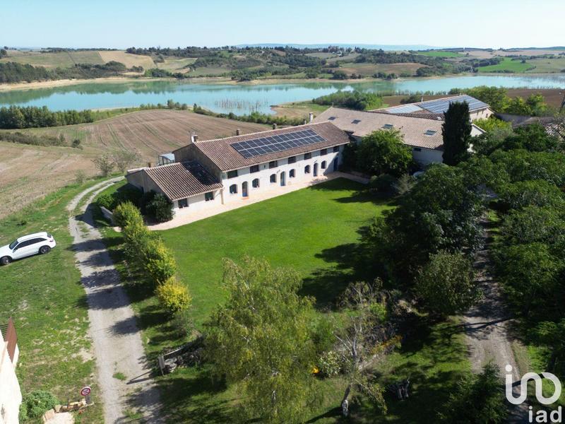 Local commercial - 1 828 m²