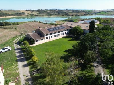 Local commercial - 1 828 m²