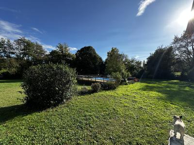 Maison traditionnelle - 185 m² - 7 pièces