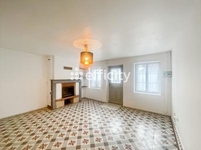 Maison de bourg - 72 m² - 5 pièces