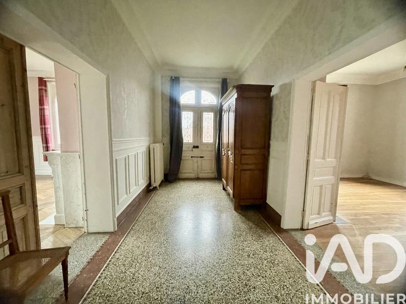 Maison - 356 m² - 8 pièces