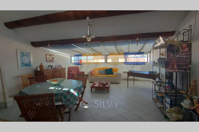 Appartement - 110 m² - 4 pièces