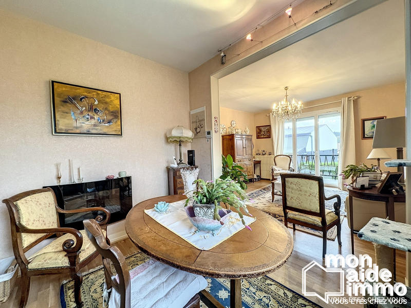 Maison - 160 m² - 10 pièces