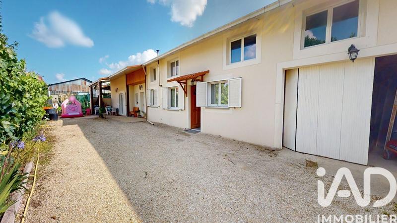 Maison - 200 m² - 10 pièces