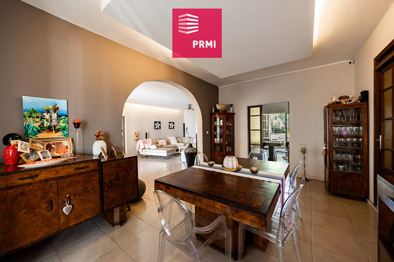 Maison - 179 m² - 5 pièces