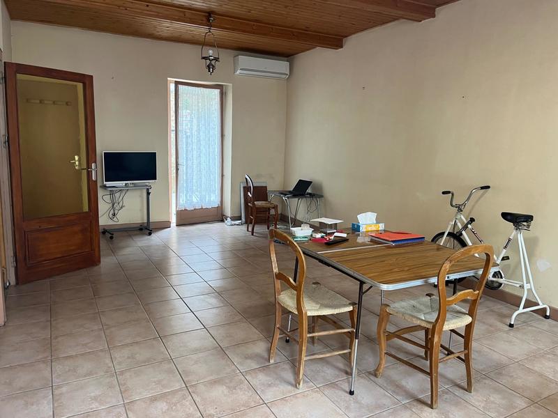 Maison - 121 m² - 6 pièces