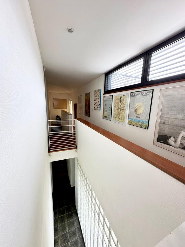 Maison - 187 m² - 7 pièces