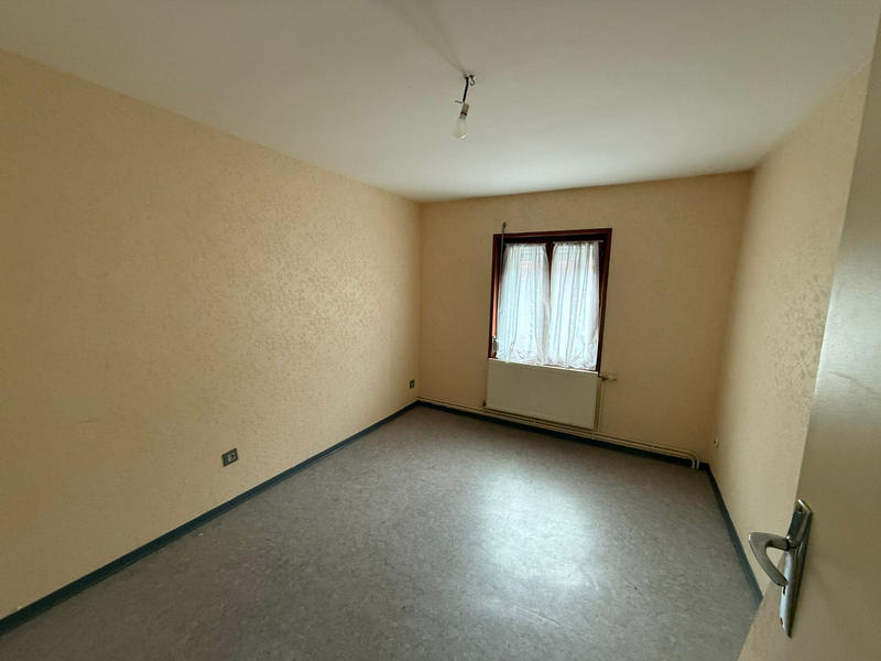 Maison - 95 m² - 6 pièces