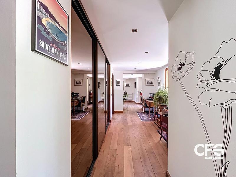 Propriété - 8 pièces