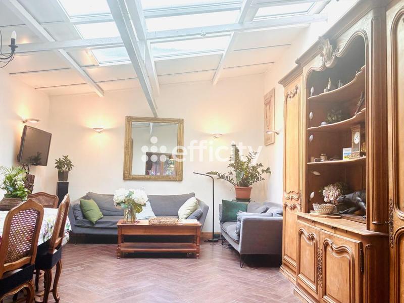 Maison - 165 m² - 6 pièces