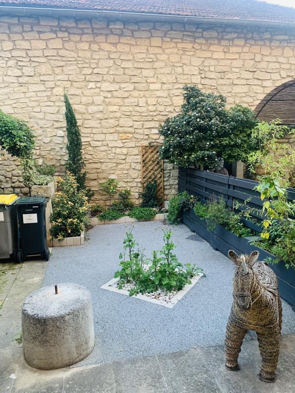 Maison - 252 m² - 9 pièces